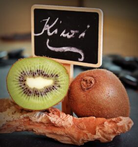 kiwi, fruit, healthy-1402790.jpg