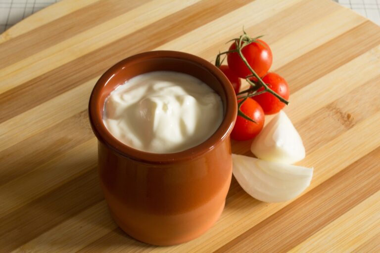 sour cream, pot, ceramic-4215625.jpg