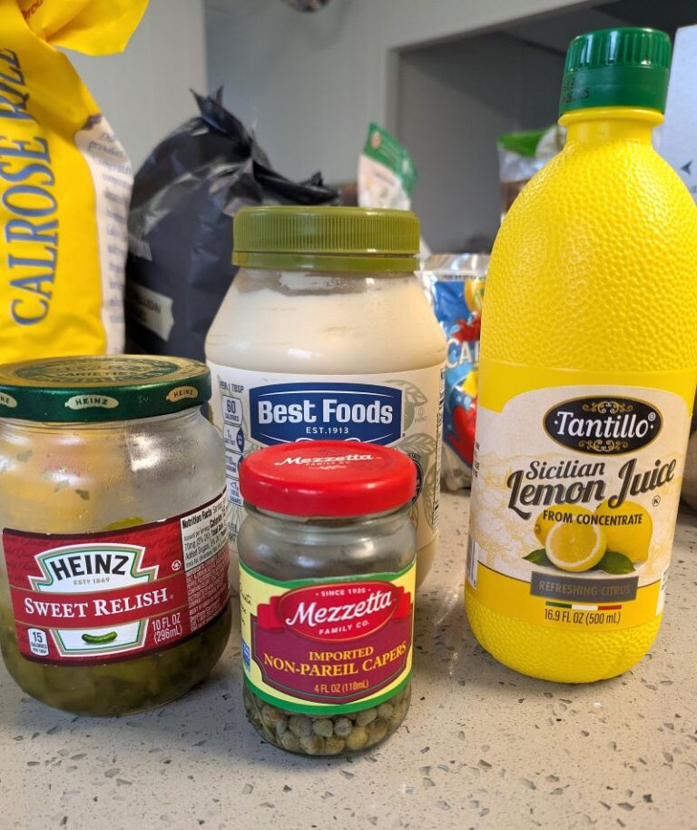 ingredients for Easy Tartar Sauce