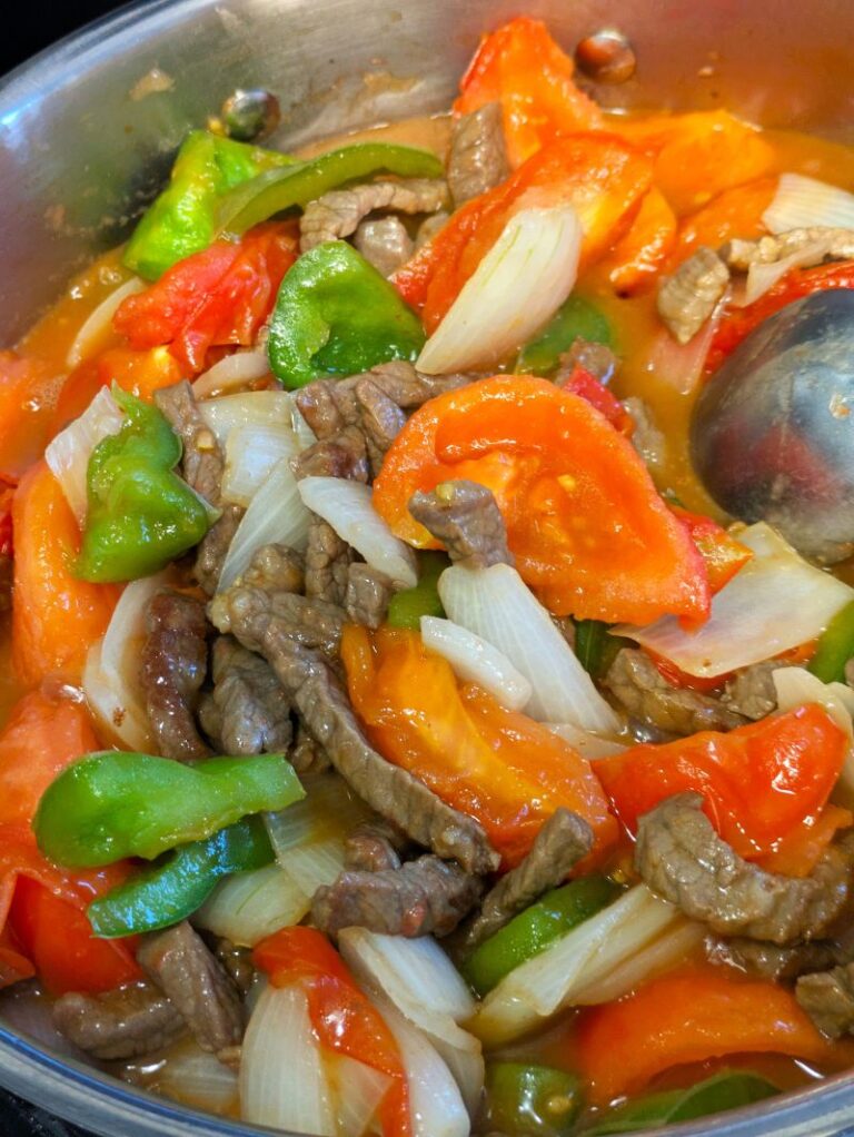 pot of Hawaii-Style Beef Tomato